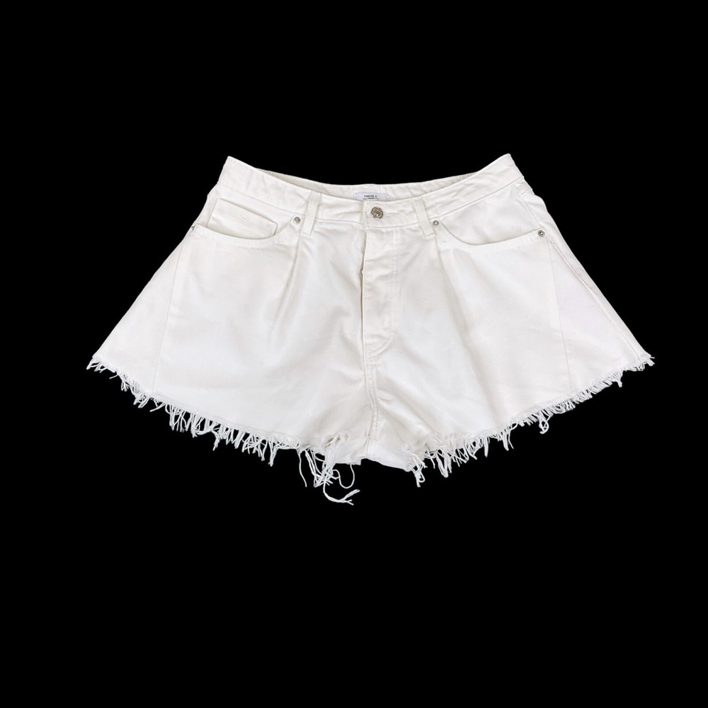 Forever 21 Shorts Women Size 30 White Denim Kick Pleat Raw Cut Off